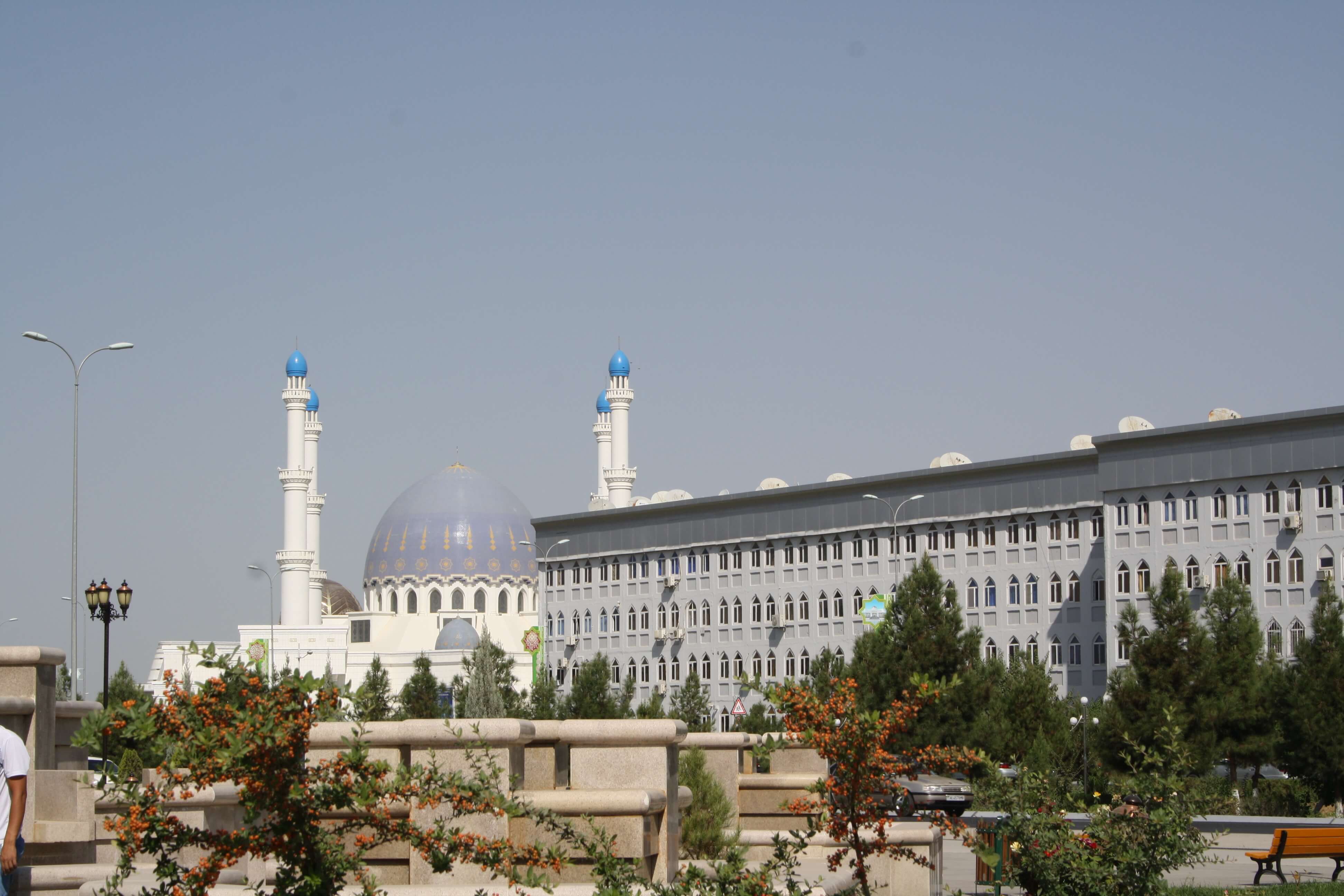 turkmenistan, ashgabat, moskee.jpg